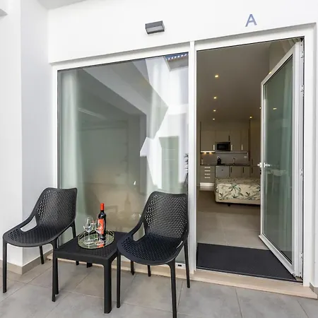 Casa Sao Sebastiao * Lagos