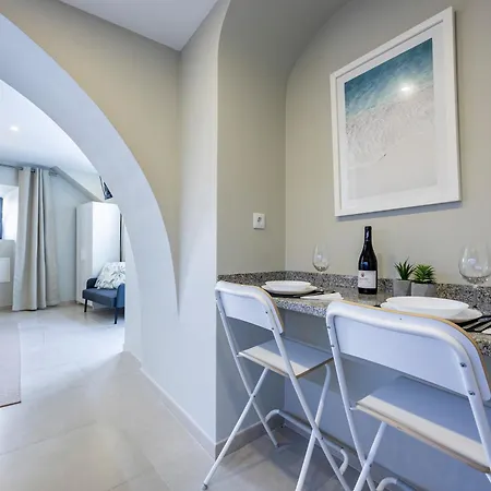 Casa Sao Sebastiao * Lagos