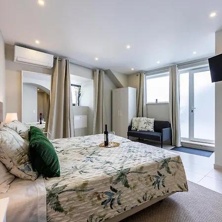 Casa Sao Sebastiao * 라고스